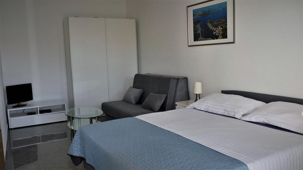 רוגוזניצה Direkt Am Meer-Apartments Puntaplanka מראה חיצוני תמונה